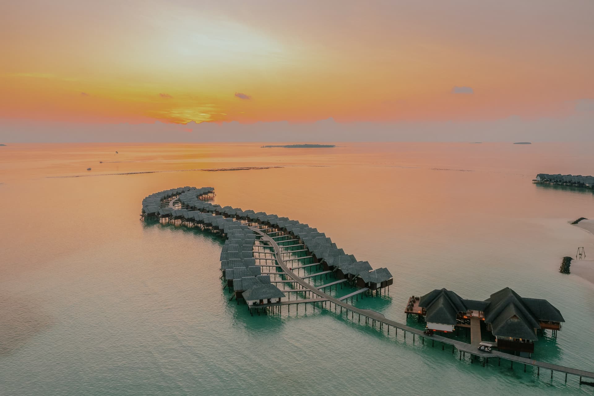 /images/ourDestinations/maldives-two1.jpg