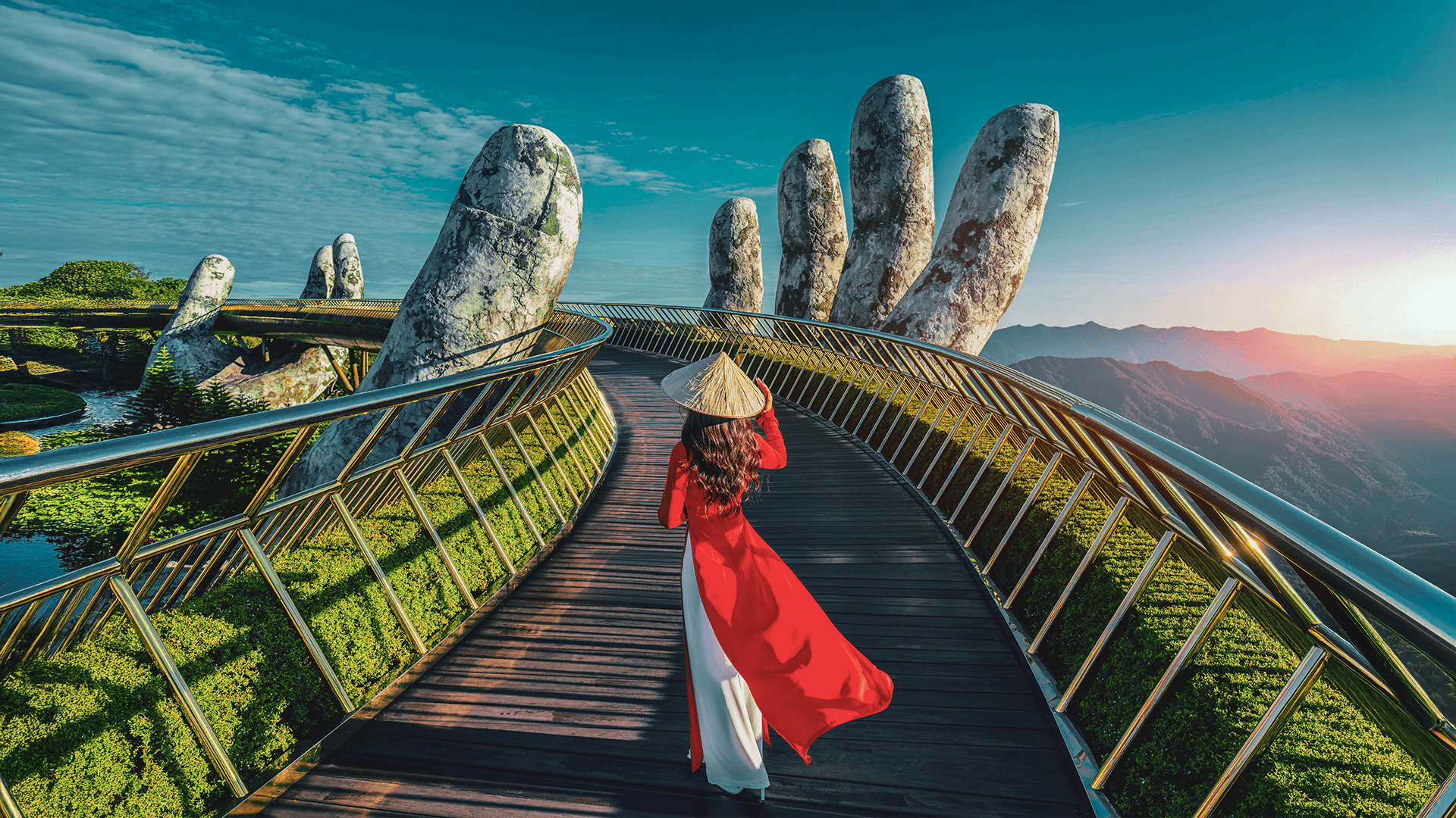 /images/ourDestinations/vietnam-two2.png