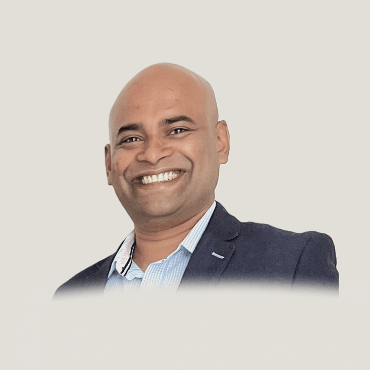 Team portrait Thilina Pathmaperuma — Sri Lanka luxury holidays by Ceylon Travelex