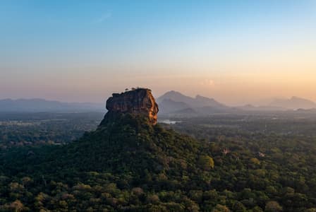 Temple visit on a Sri Lanka cultural itinerary